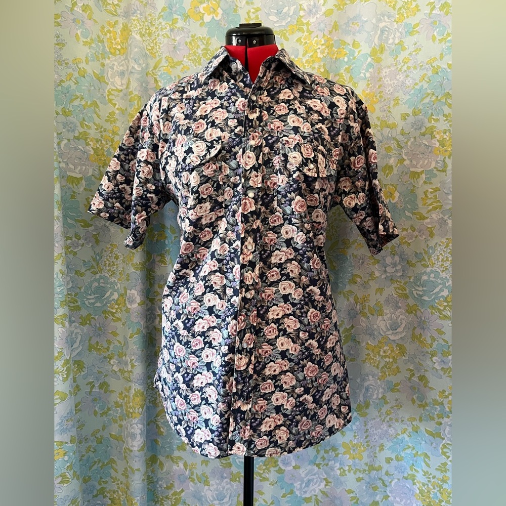 Vintage men’s M western floral shirt